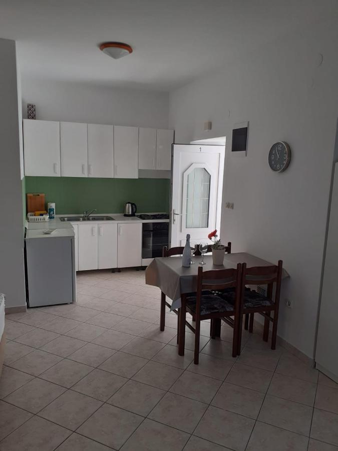 Apartments Vinea Baska Voda Ngoại thất bức ảnh