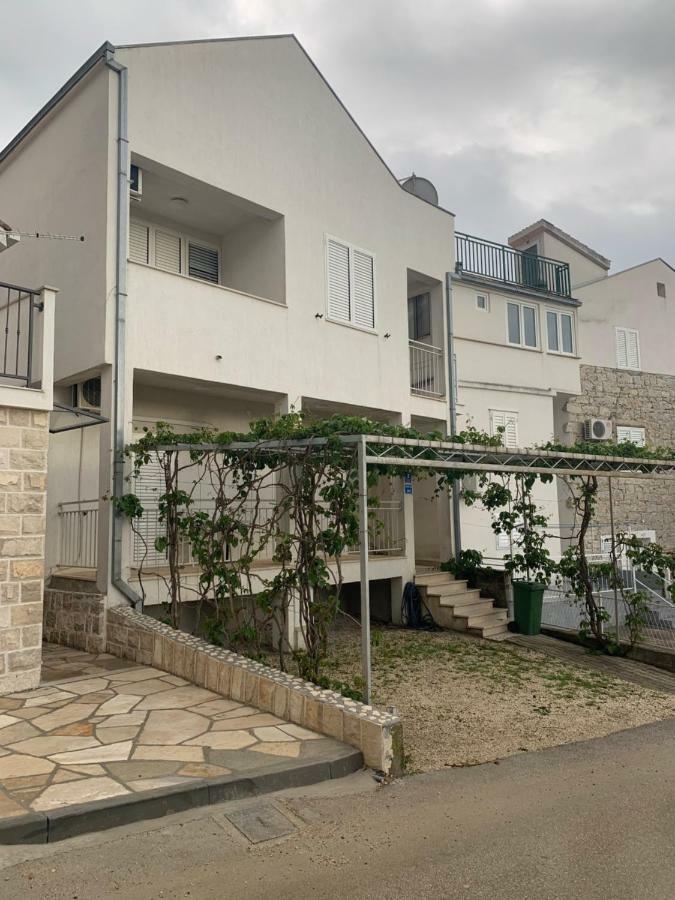 Apartments Vinea Baska Voda Ngoại thất bức ảnh